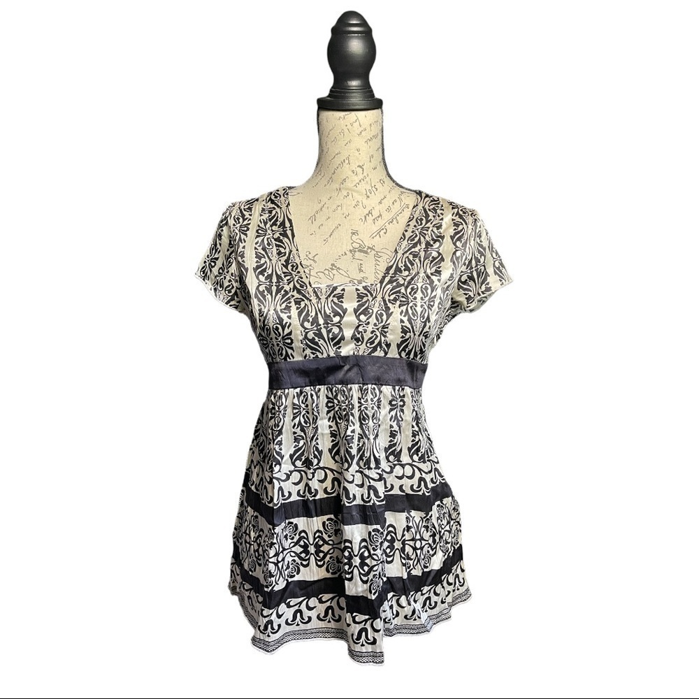 WHBM Crinkle Silk Blouse Size Small